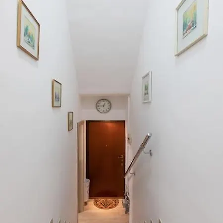 Central Apartment De Angeli Charm Residence Milan Exterior photo