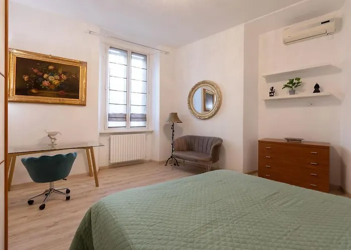 Central Apartment De Angeli Charm Residence