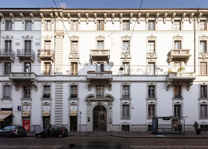 Central Apartment De Angeli Charm Residence